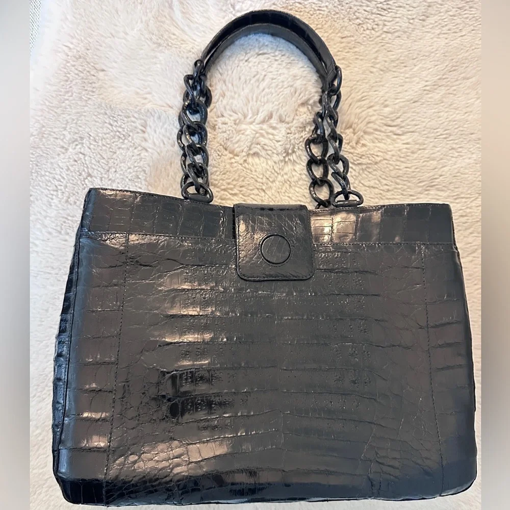 NANCY GONGALES ALLIGATOR SHOULDER HANDBAG.
Like New - Picture 1 of 14